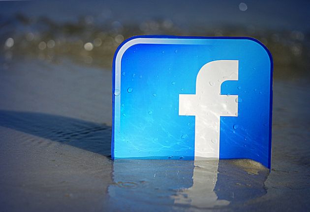 Facebook: cala interesse degli utenti, meno commenti e meno condivisioni Facebook: cala interesse degli utenti, meno commenti e meno condivisioni