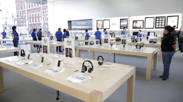Apple rottama Blackberry, Android e Windows Phone per passare ad iPhone Apple rottama Blackberry, Android e Windows Phone per passare ad iPhone