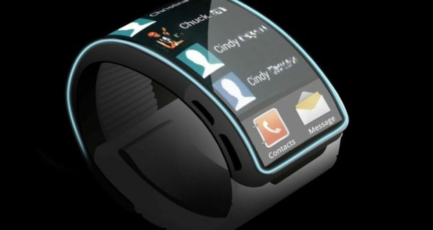 Apple Watch, con lo schermo P-OLED avrà una nuova ergonomia Apple Watch, con lo schermo P-OLED avrà una nuova ergonomia