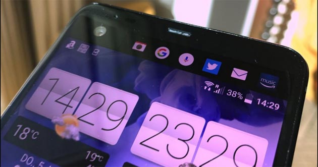 HTC U Play e HTC U Ultra con display secondario, sono ora ufficiali HTC U Play e HTC U Ultra con display secondario, sono ora ufficiali