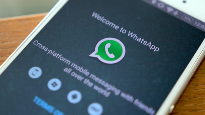 WhatsApp vietato ai minori di 16 anni WhatsApp vietato ai minori di 16 anni