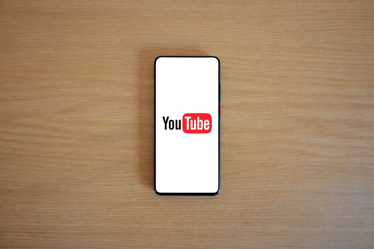 YouTube su smartphone