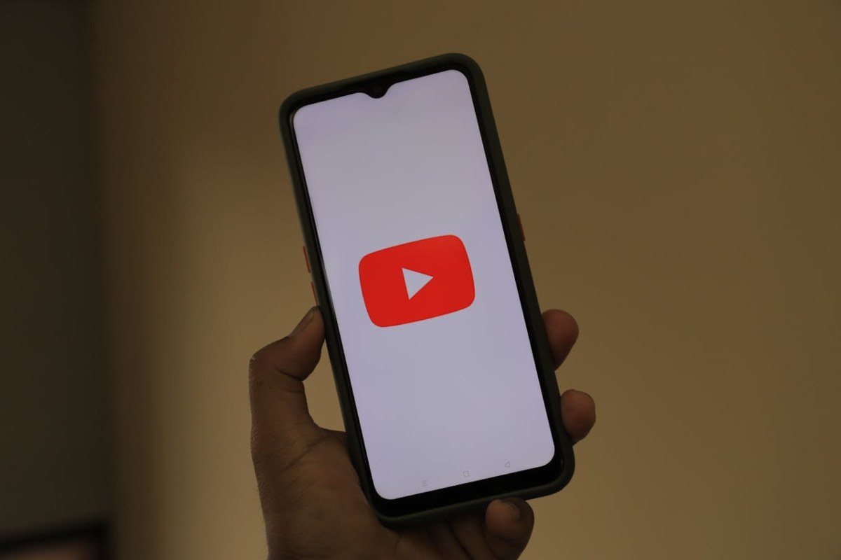 YouTube su smartphone