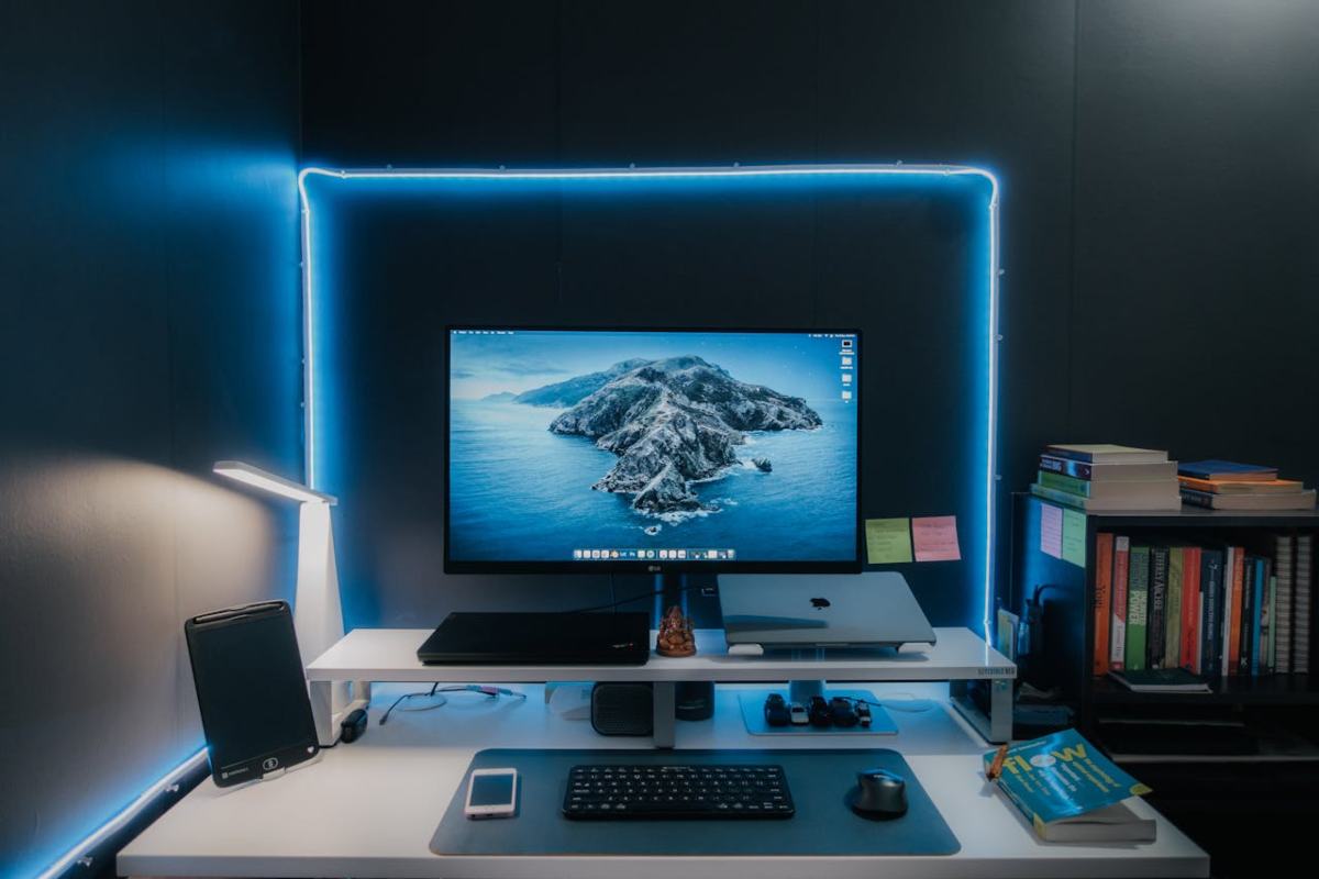 Schermo con luce blu
