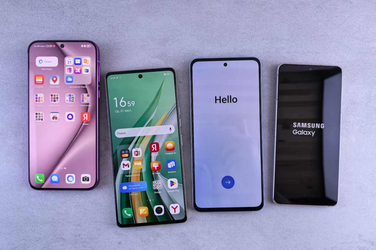 Smartphone Samsung su una scrivania