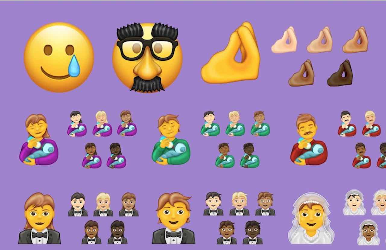 Emoji 14. Айос 14 2 ЭМОДЖИ. Новые эмодзи. Новые смайлики. Смешанные смайлики.