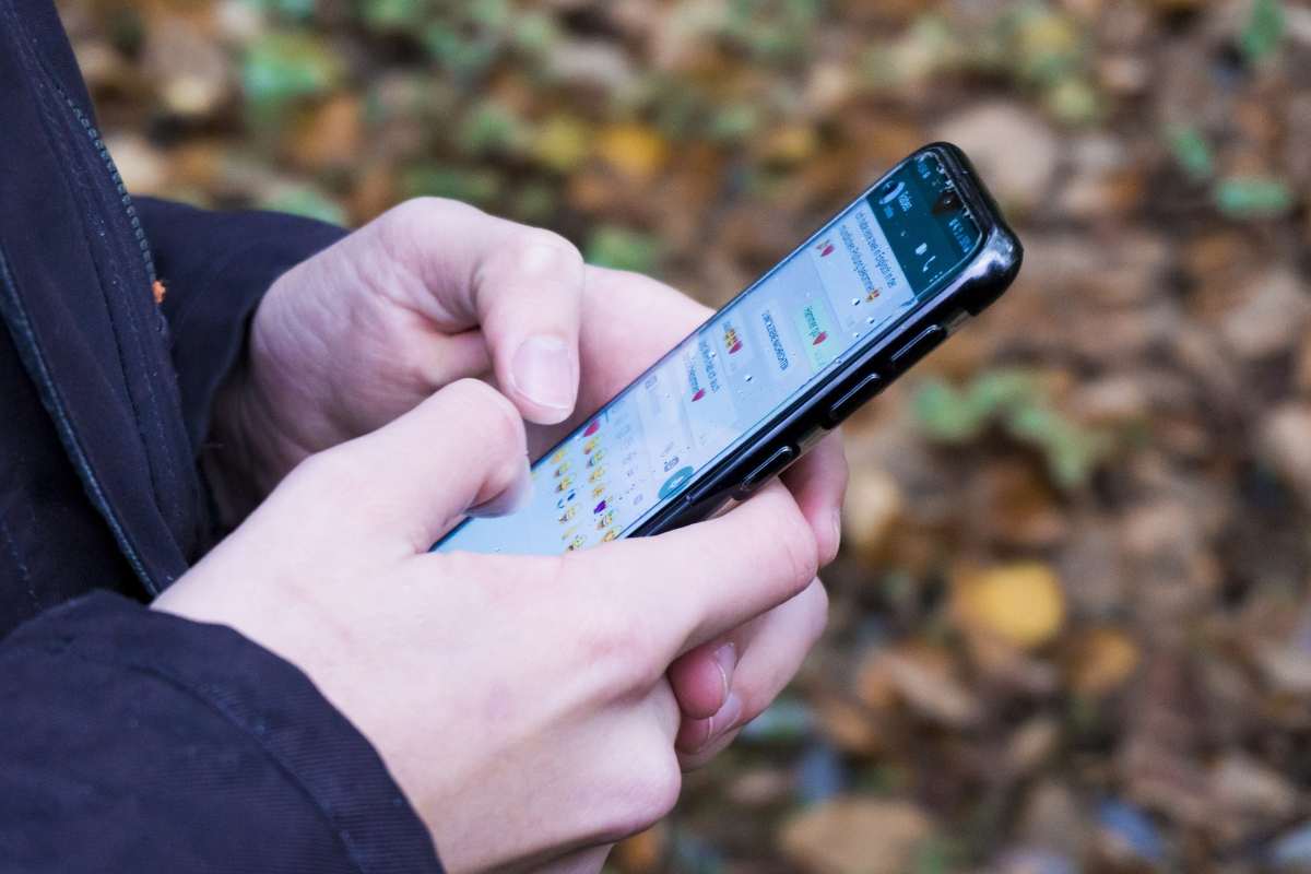 Scrivere in chat su WhatsApp