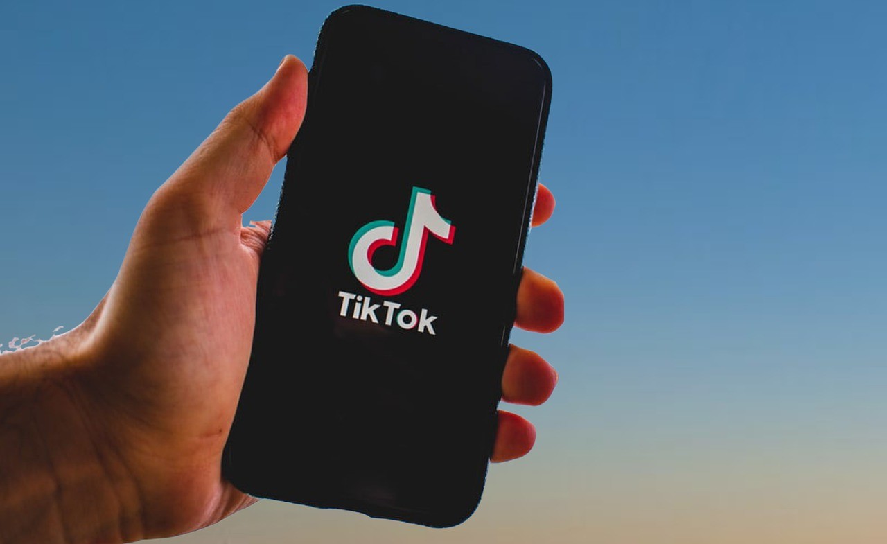 TikTok logo