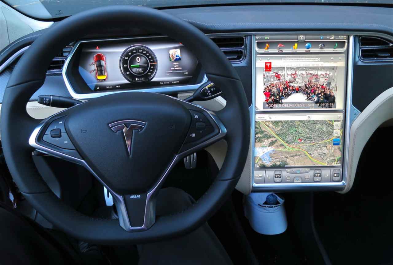 Tesla Model S display