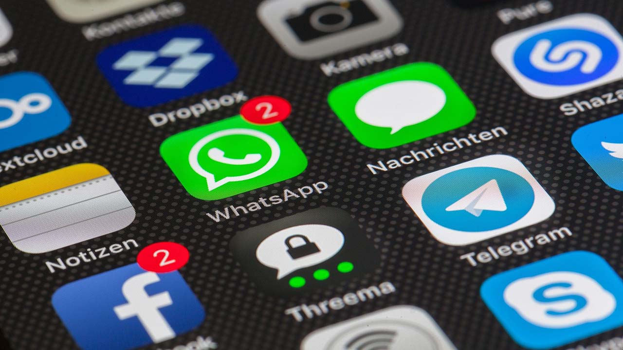 Le migliori alternative a WhatsApp: Telegram e Signal