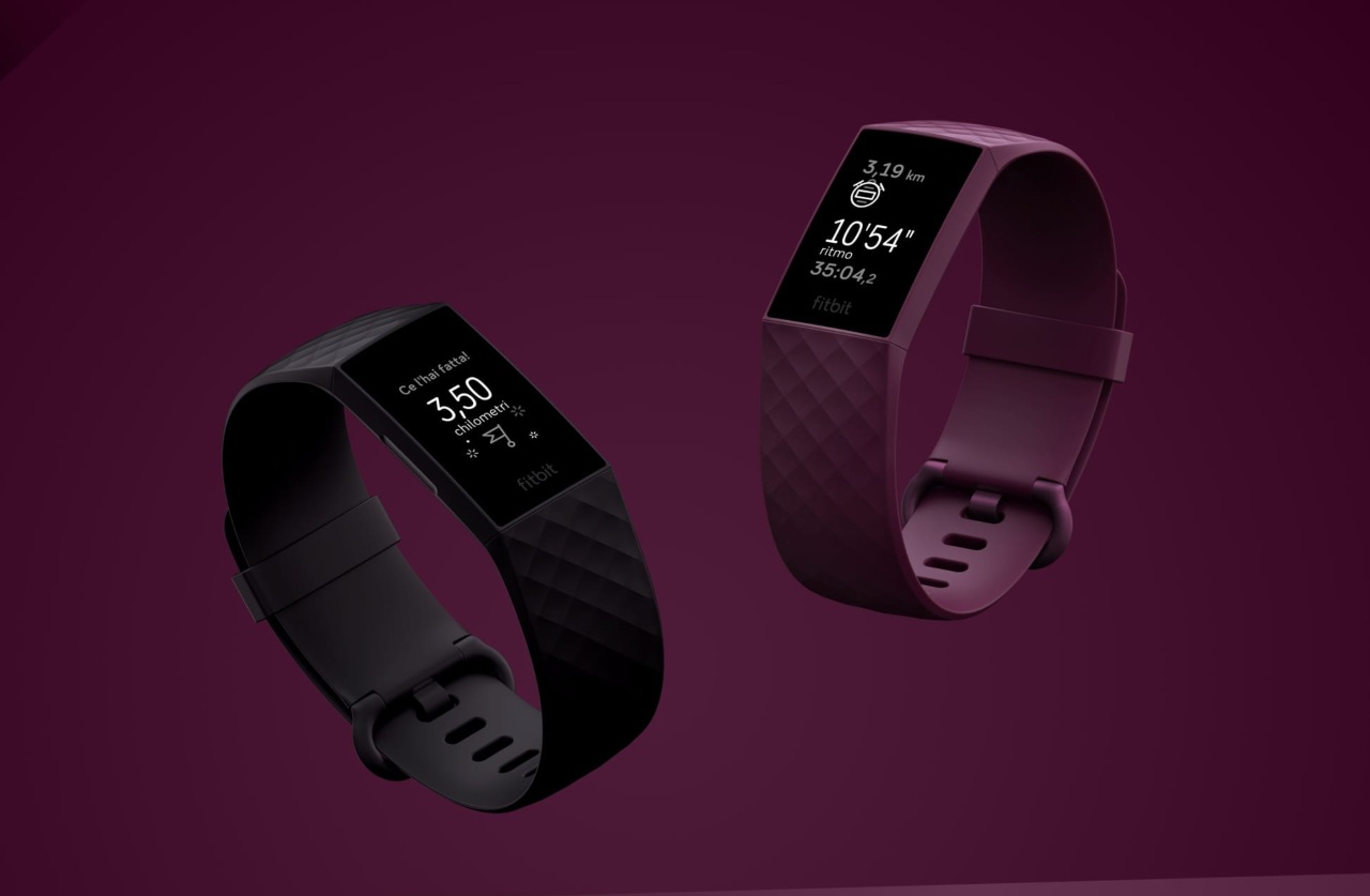 Fitbit nero e viola