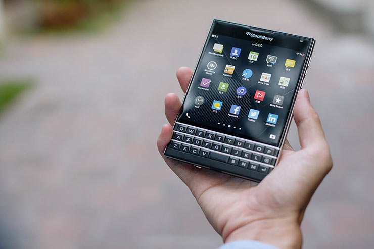 smartphone BlackBerry 2021