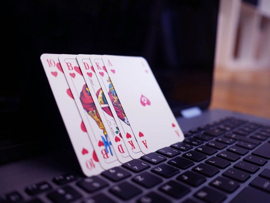 Gioco d'azzardo online poker