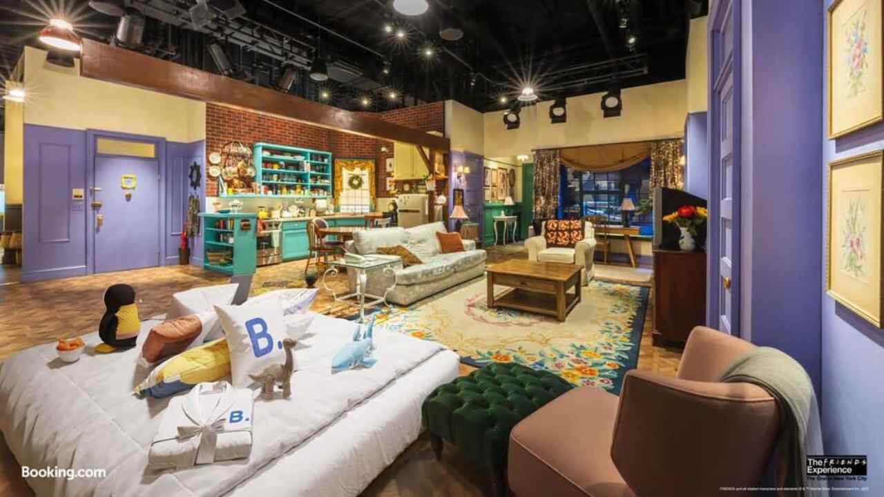 can you visit the friends apartment set