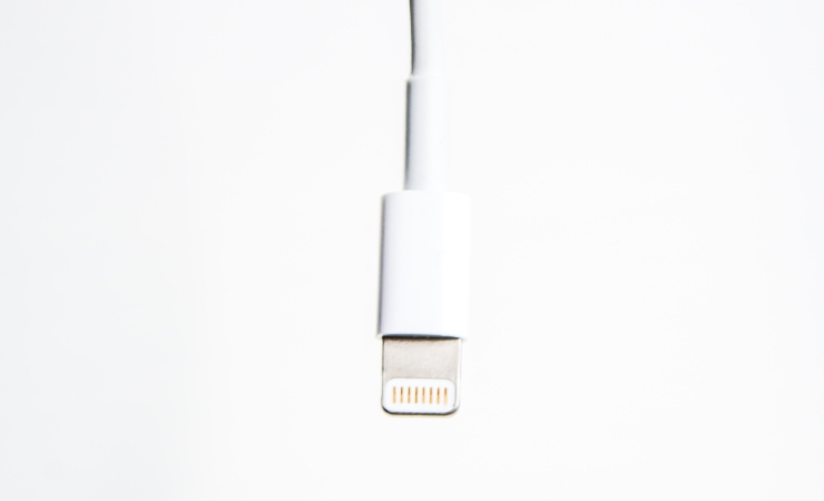 Apple USB-C Lightning