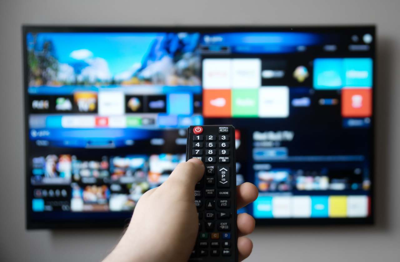 Smart TV, come partecipare al concorso a premi Tifa e Vinci (Adobe Stock)