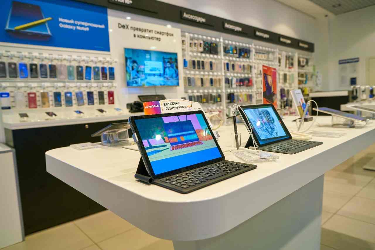 Samsung Store (Adobe Stock)