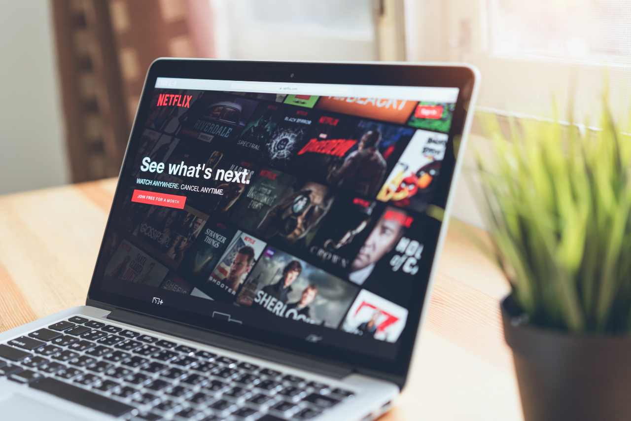 Netflix, colosso californiano degli OTT (Adobe Stock)