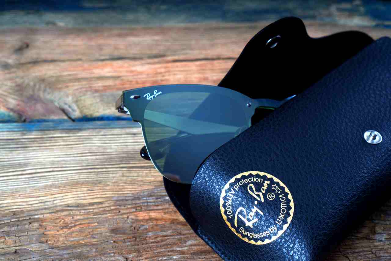 Ray Ban (Adobe Stock)