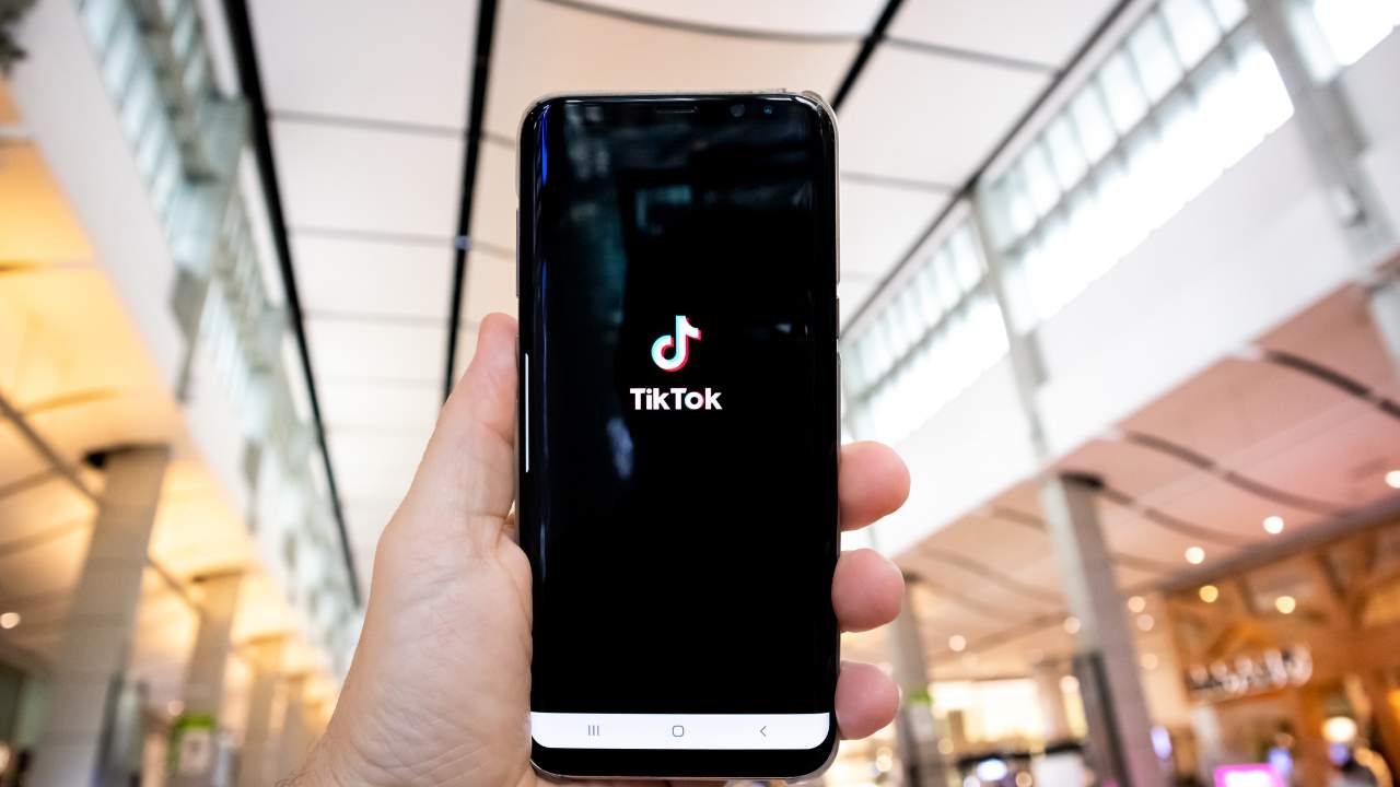 TikTok sorpasso YouTube