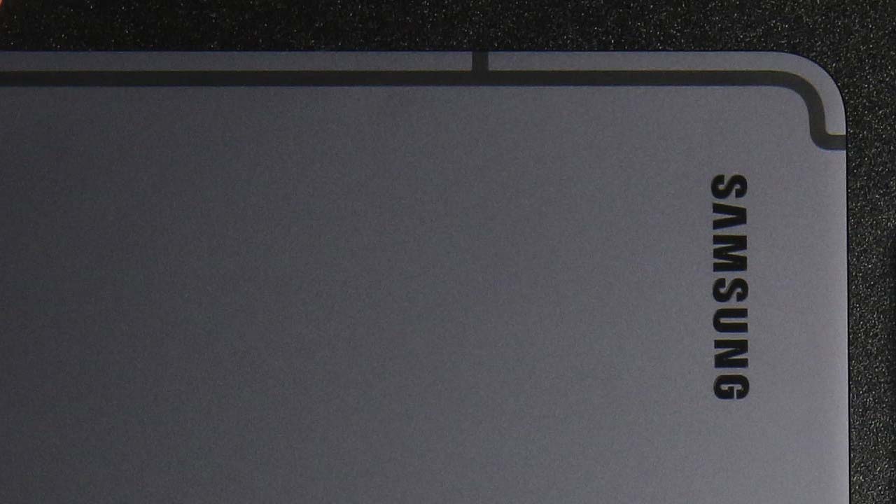 Samsung Galaxy Tab S8 Ultra design video