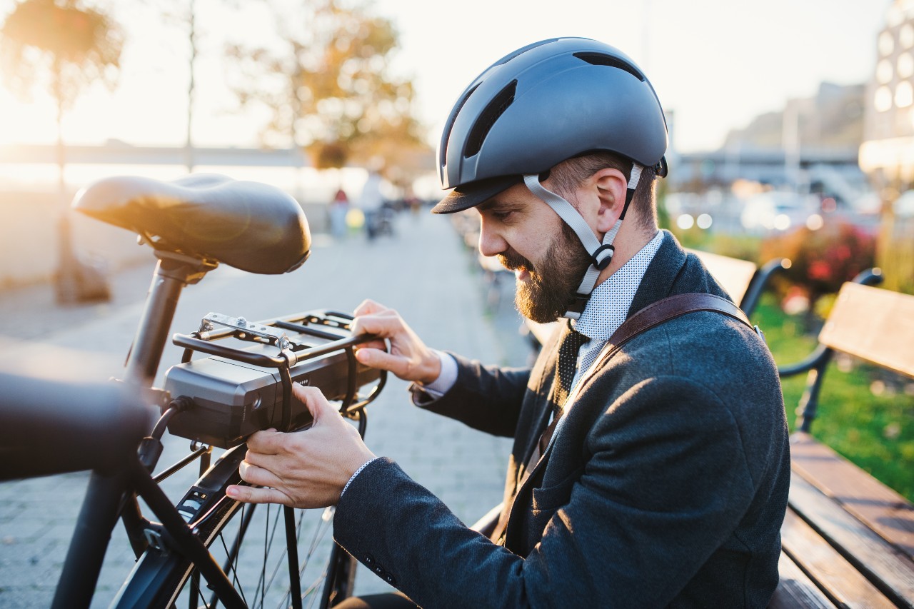 Da Huawei un casco per bici intelligente (Adobe Stock)