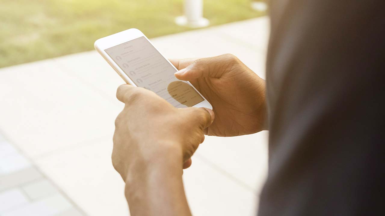 WhatsApp novità gruppi chat