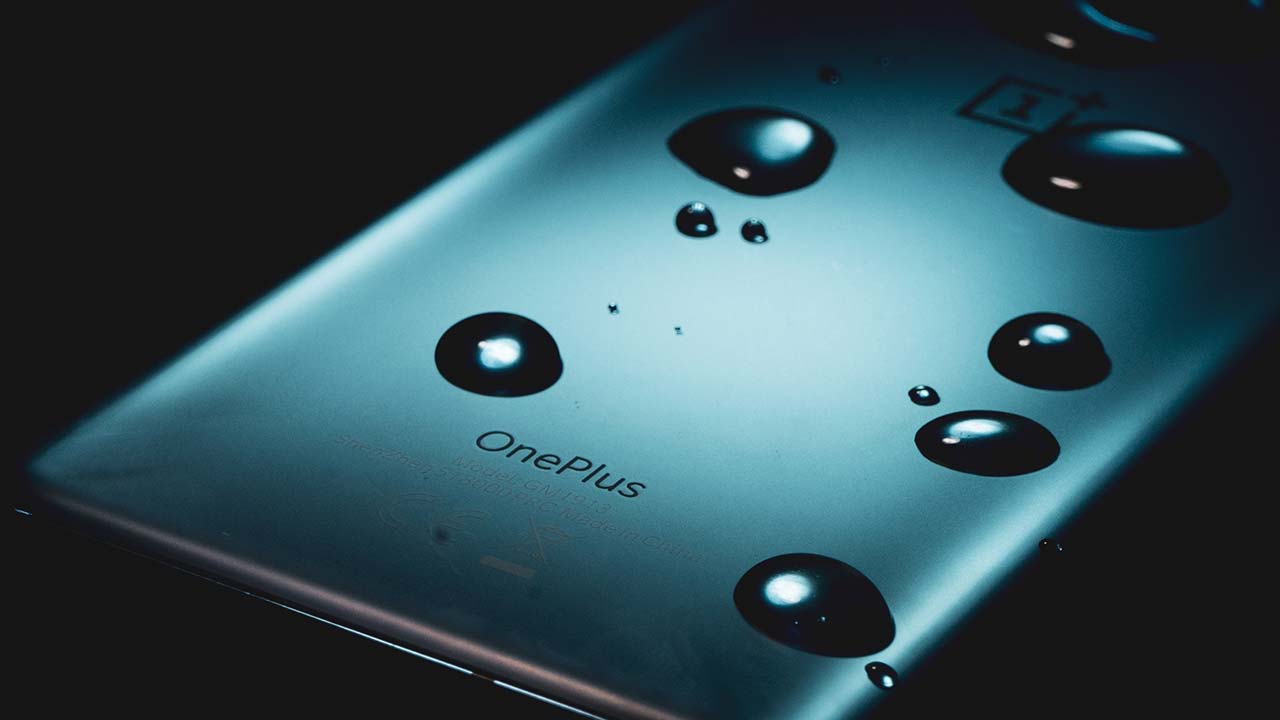 OnePlus smartphone pieghevole