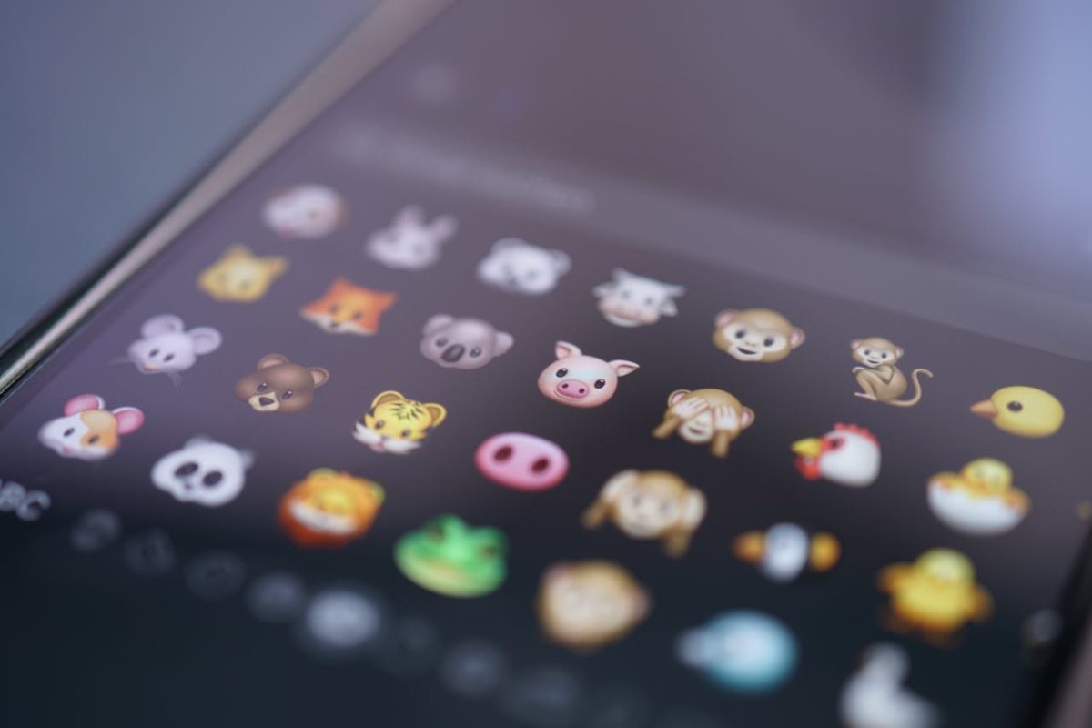 Emoticon su WhatsApp