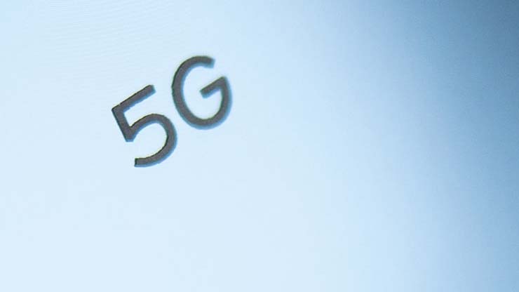 5G record download Samsung Qualcomm