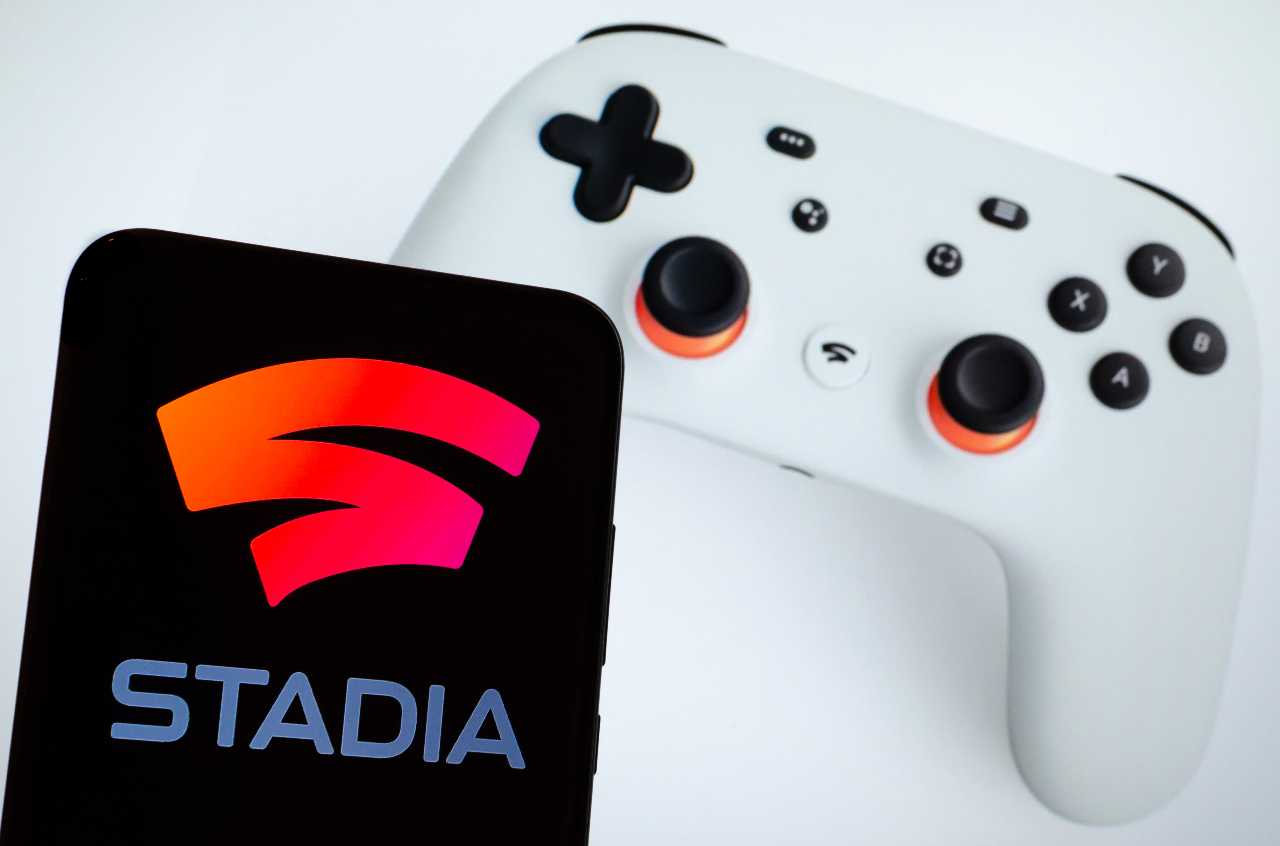 Google Stadia e controller 20220207 cell