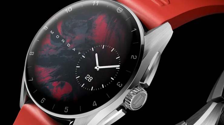 Tag Heuer Calibre E4 smartwatch di lusso Wear OS