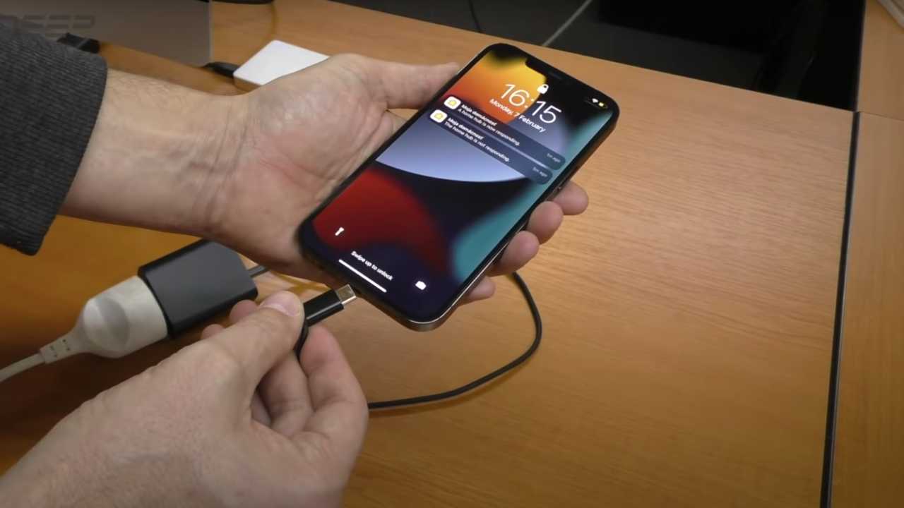iphone 12 usb 20220227 cellulari.it