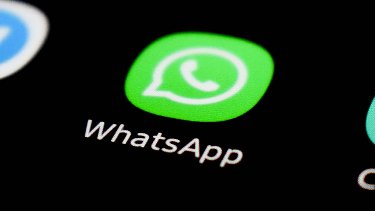 WhatsApp limite caricamento documenti