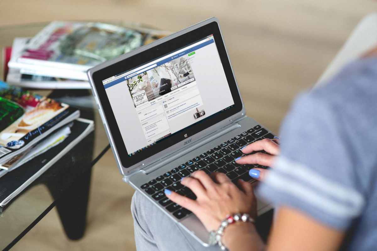 Facebook al laptop