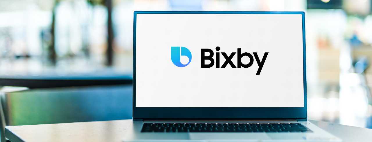 Bixby, assistente vocale di Samsung - Adobe Stock