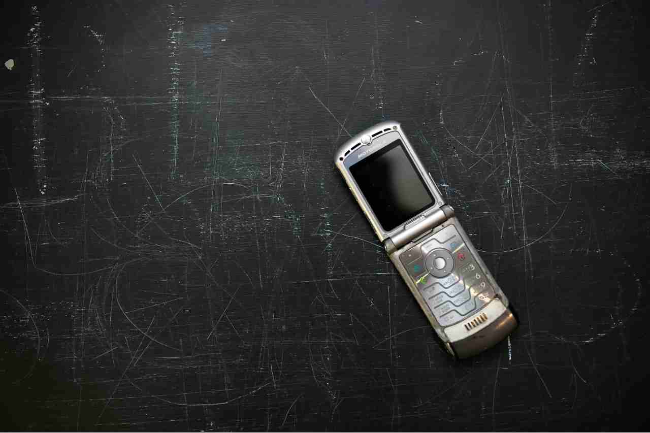 Motorola Razr 3 20220620 cell