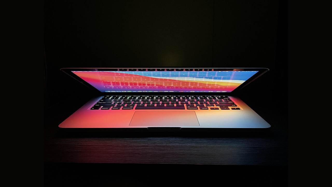 Macbook (Adobe Stock)