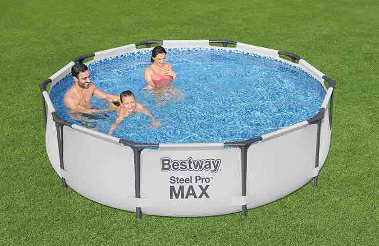 piscina amazon 20220723 cellulari.it