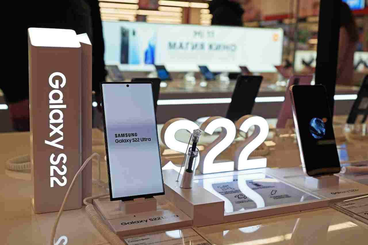 Galaxy S22 - Cellulari.it 20221002