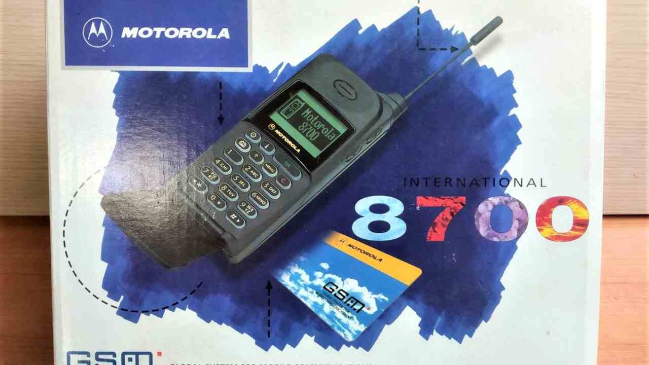 Motorola 8700 (Web Source)