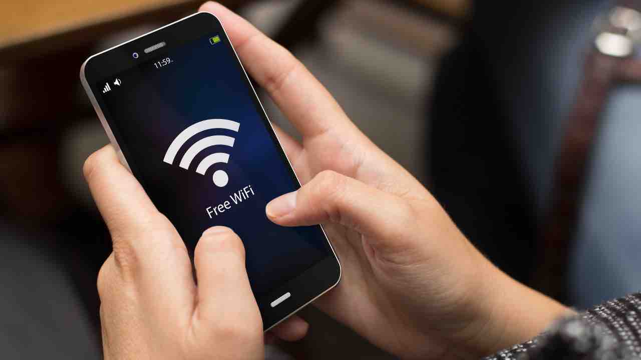 wifi pubblico 20221010 cellulari.it