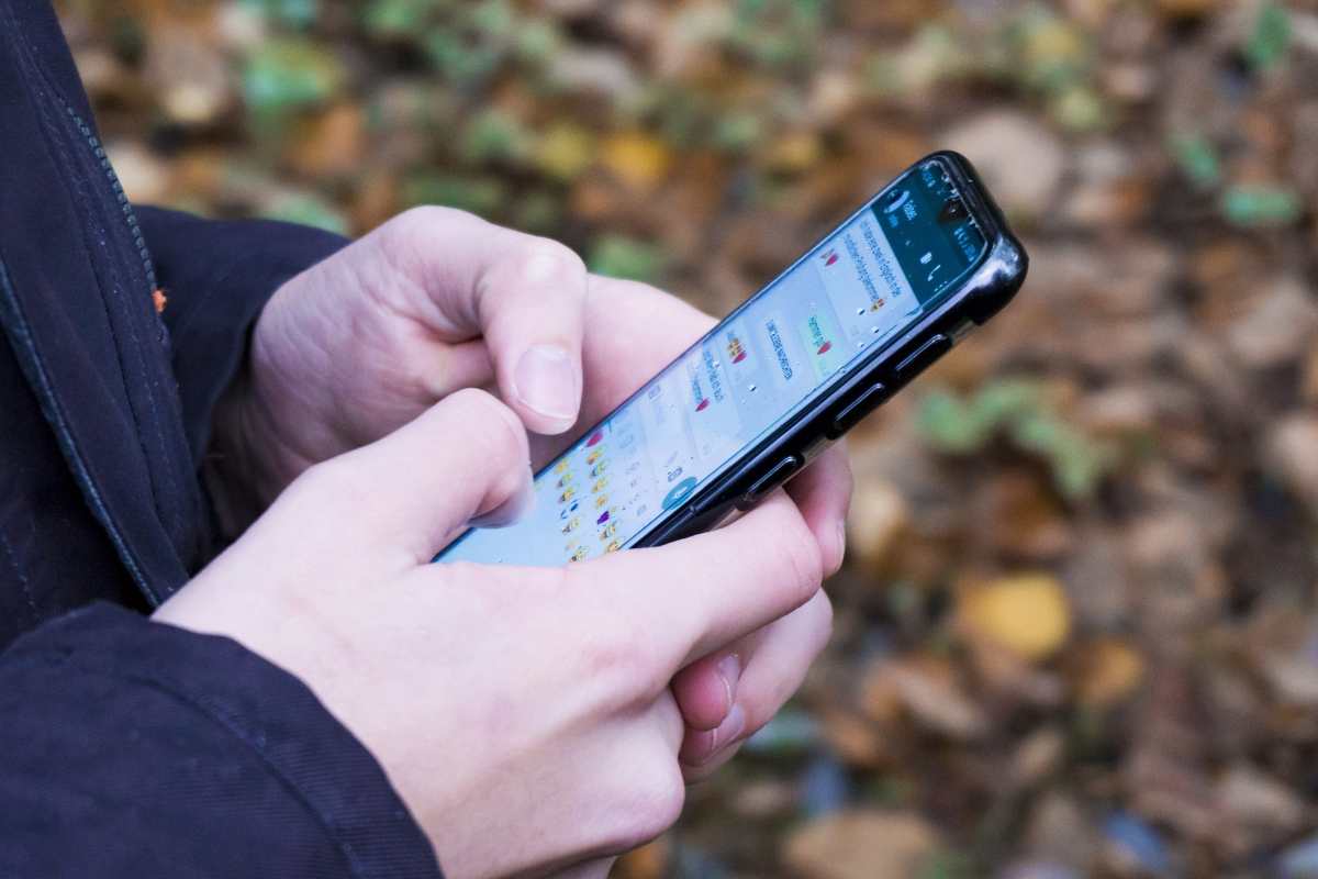 Chat WhatsApp su smartphone