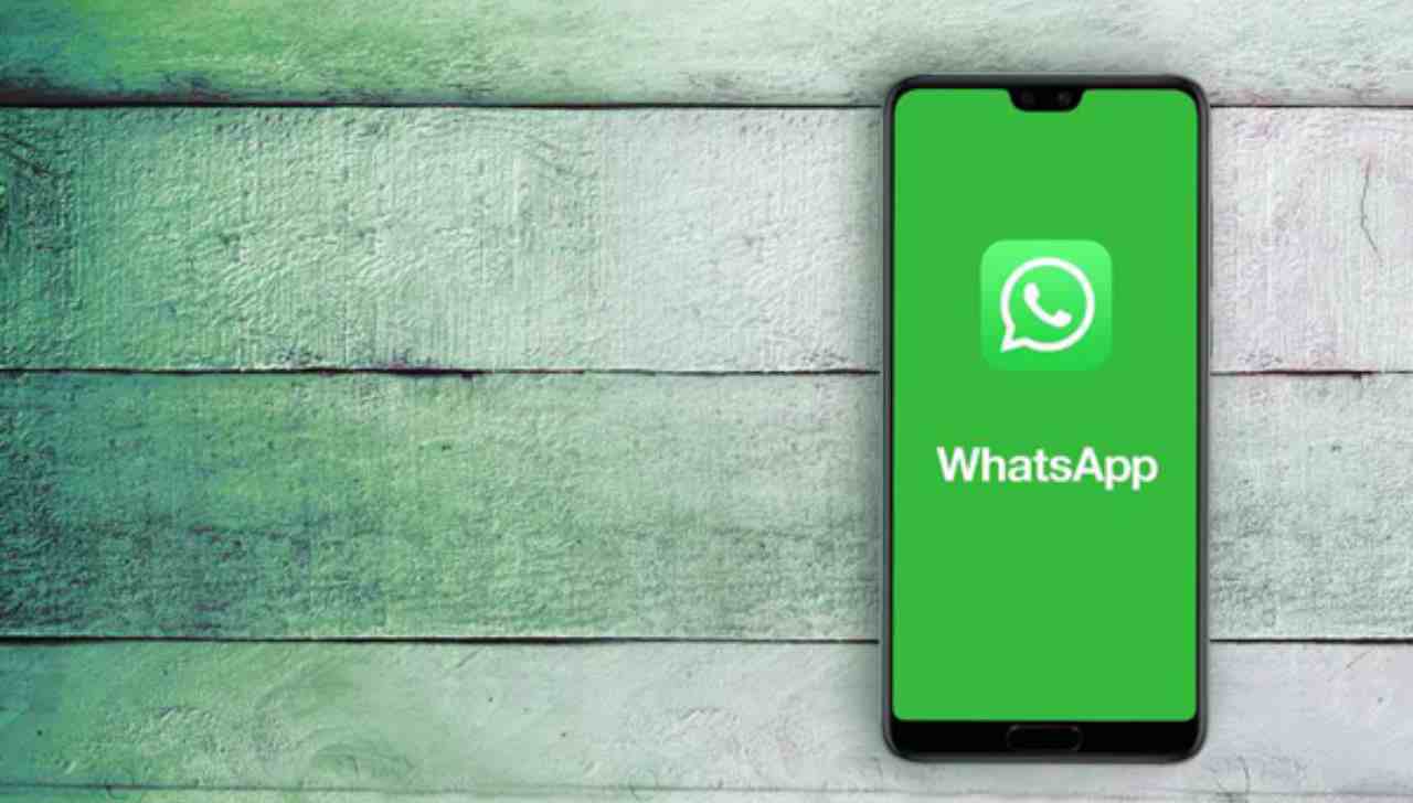 WhatsApp: l’impostazione segreta per le vostre chat, in pochi lo sanno