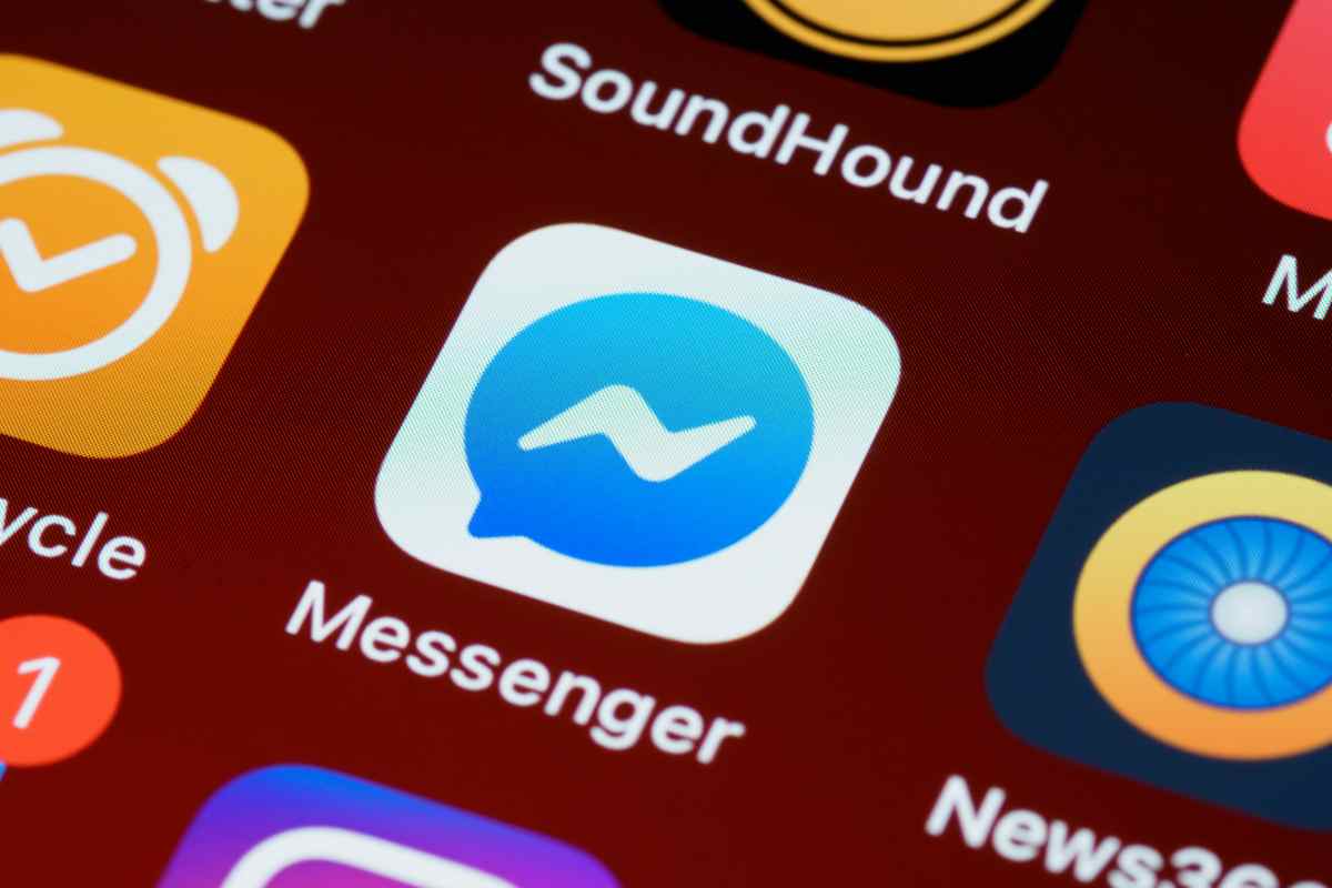 Messenger addio Facebook