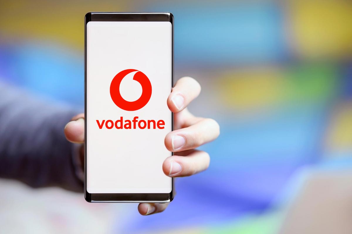 Benefici Vodafone, risparmi centinaia di euro pagandone uno