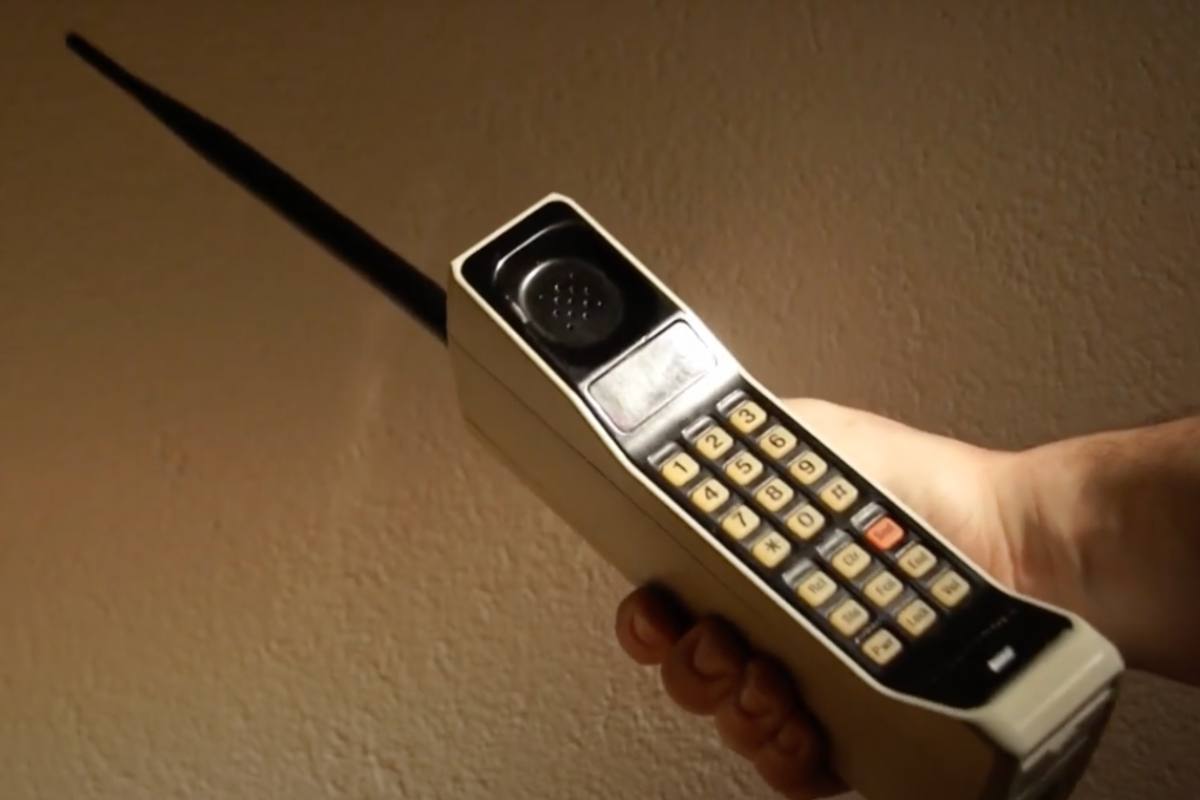 Primo cellulare Motorola Dyna Tac