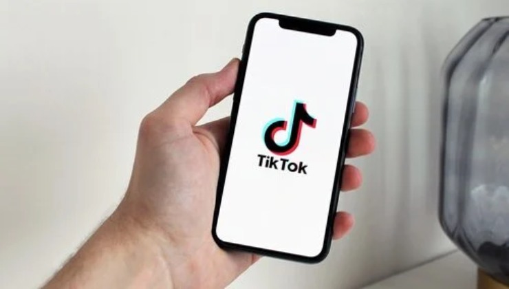 TikTok raccoglie la posizione degli utenti