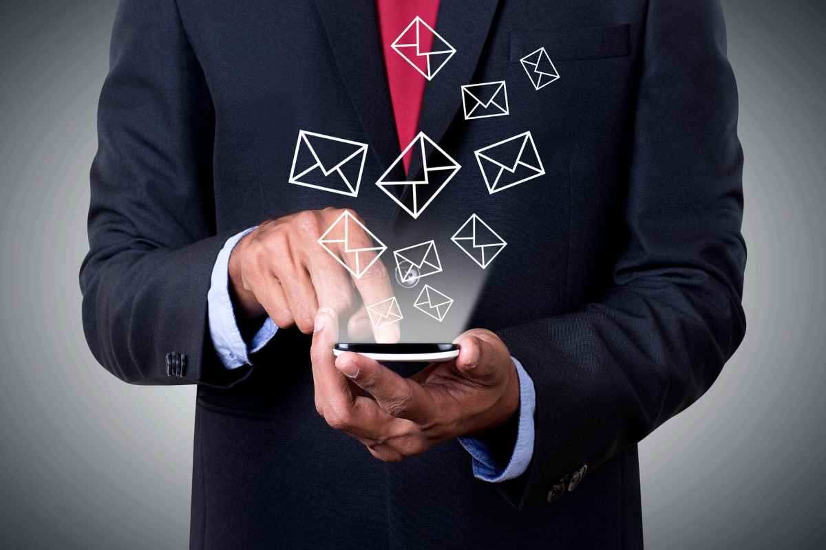 Sms INPS, contribuenti corrono al CAF