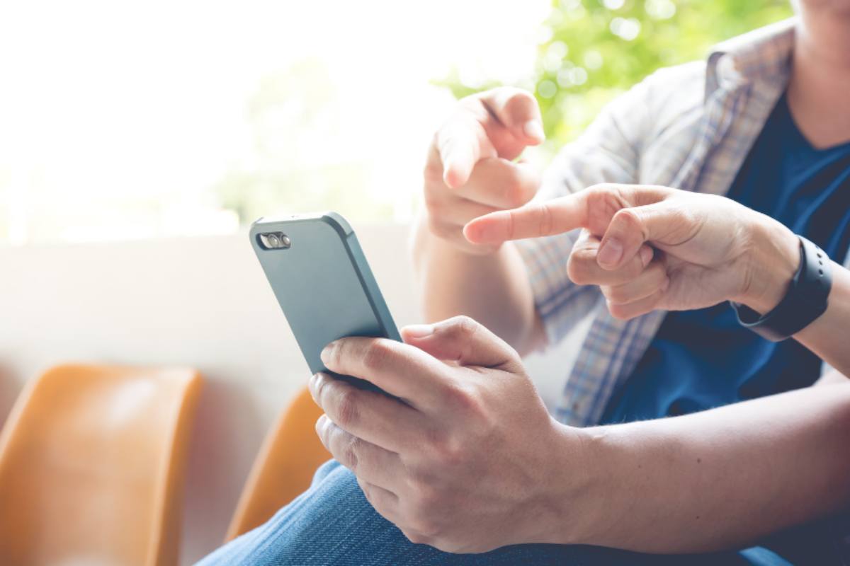gli smartphone hanno la data di scadenza